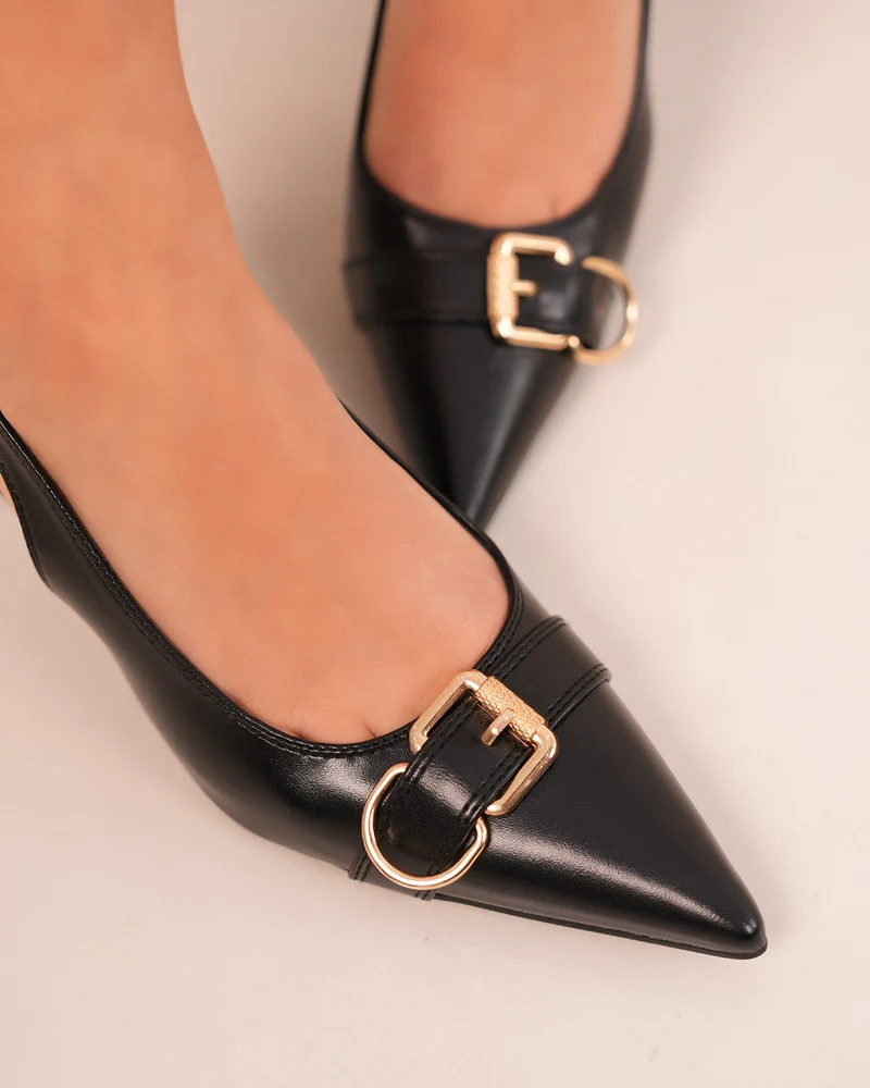 Escarpins femme noirs à bout pointu avec boucle dorée