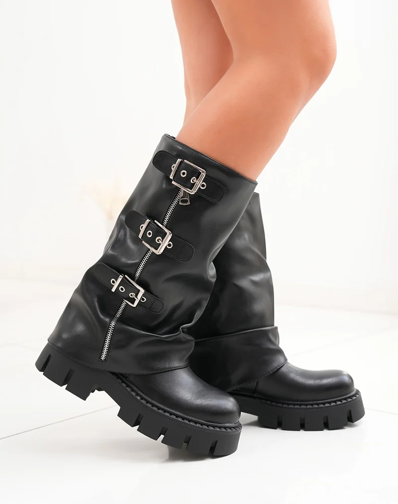 Bottes noires femme à revers avec plateforme crantée et détails boucles