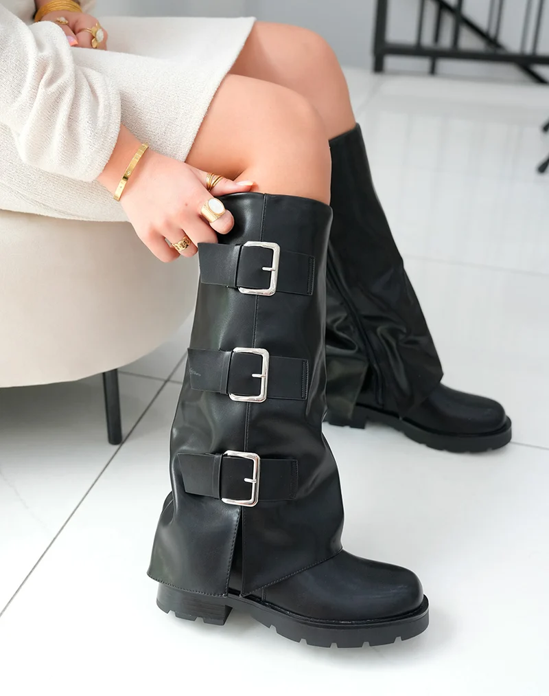 Bottes Femme Noires à Semelle Crantée et Boucles Argentées