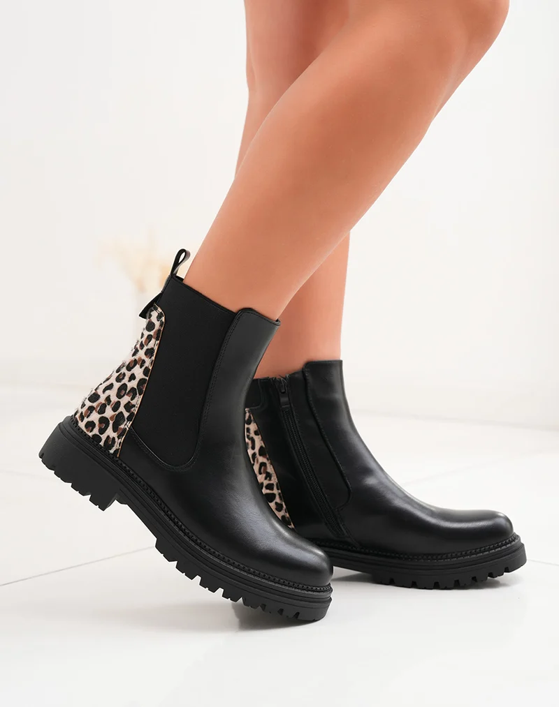 Bottines femme noires avec empiècement léopard et semelle crantée
