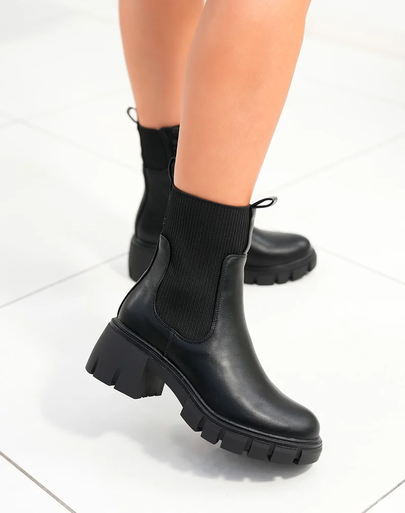 Bottines femme noires effet chaussette avec semelle crantée et talon épais