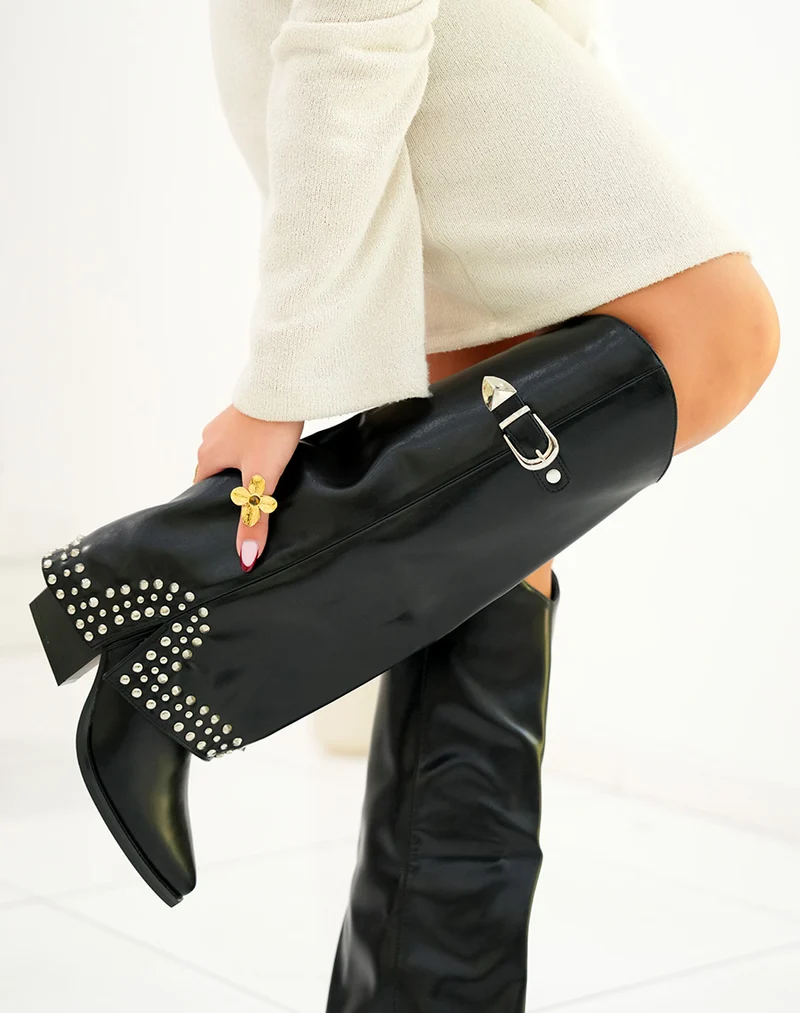 Bottes femme à revers avec clous et boucles argentées