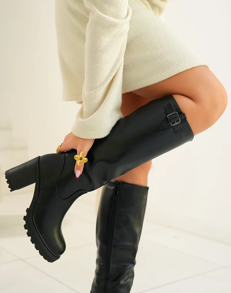 Bottes femme noires avec talon et semelle crantée
