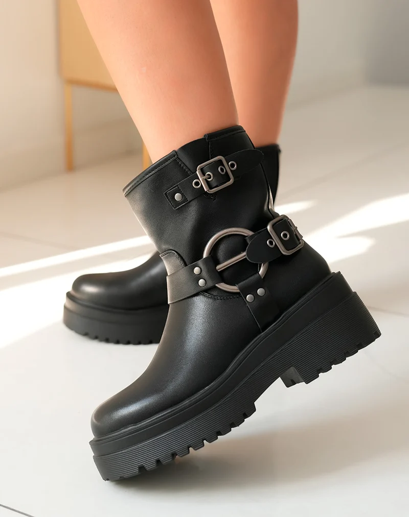 Bottines Noires Style Biker à Semelle Crantée pour Femme