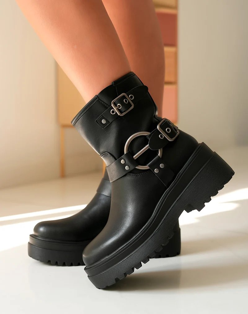 Bottines Noires Style Biker à Semelle Crantée pour Femme