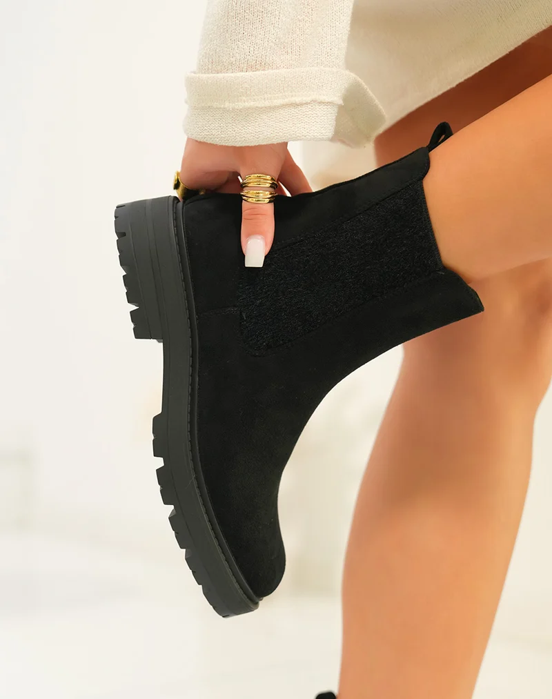 Bottines Noires Style Chelsea en Suédine pour Femme
