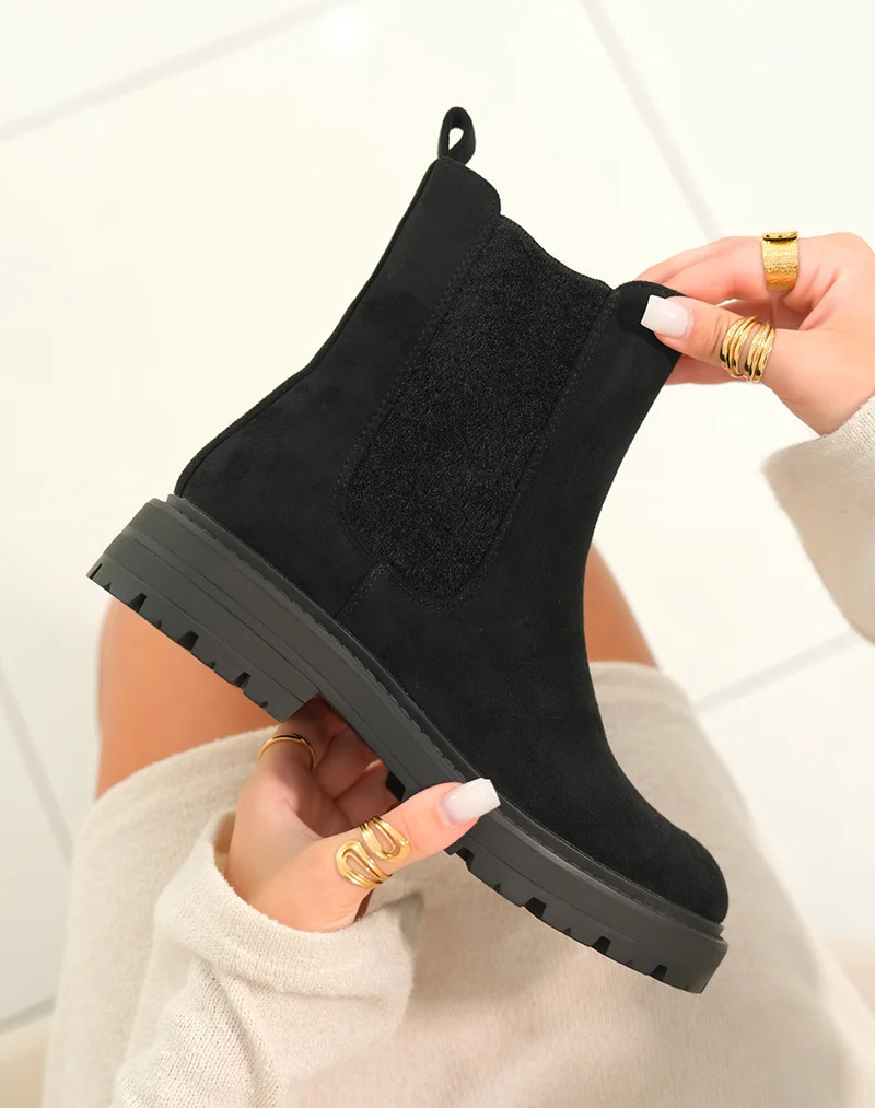 Bottines Noires Style Chelsea en Suédine pour Femme
