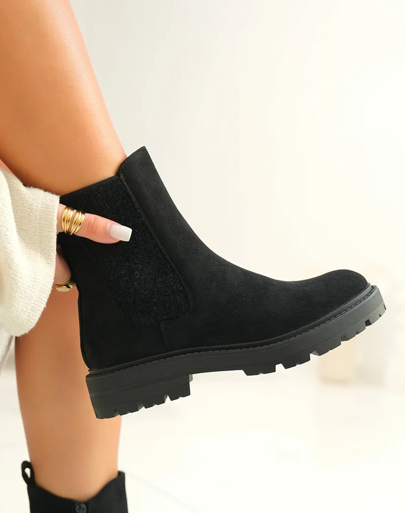 Bottines Noires Style Chelsea en Suédine pour Femme