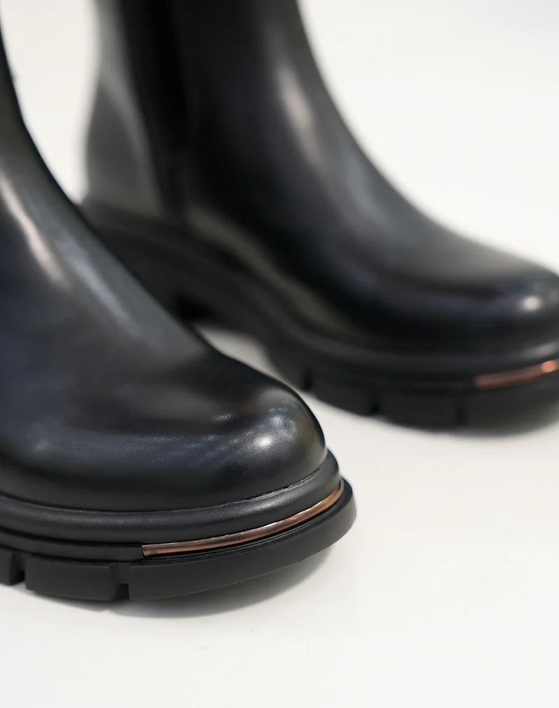 Bottines Chelsea femme noires avec talon moyen et semelle crantée