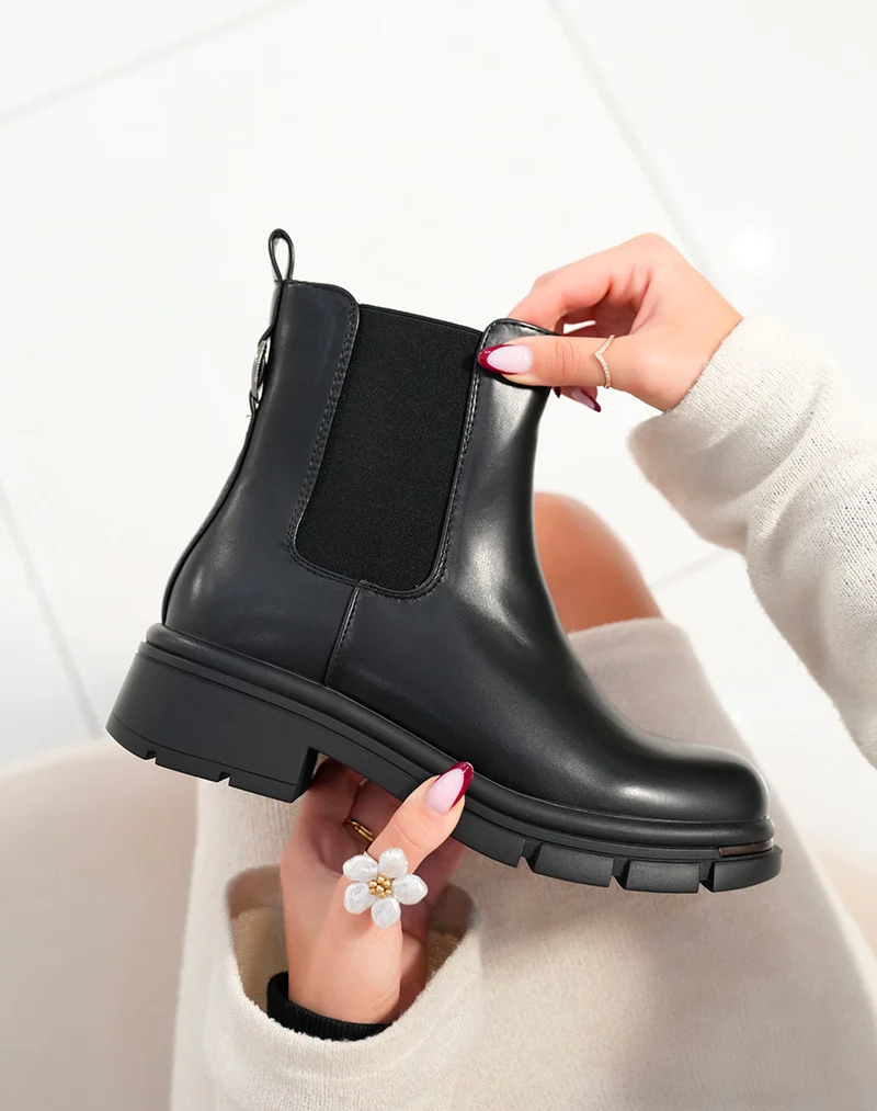 Bottines Chelsea femme noires avec talon moyen et semelle crantée