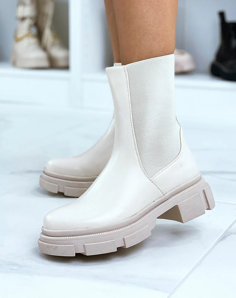 Bottines beiges montantes à élastiques et semelle crantée