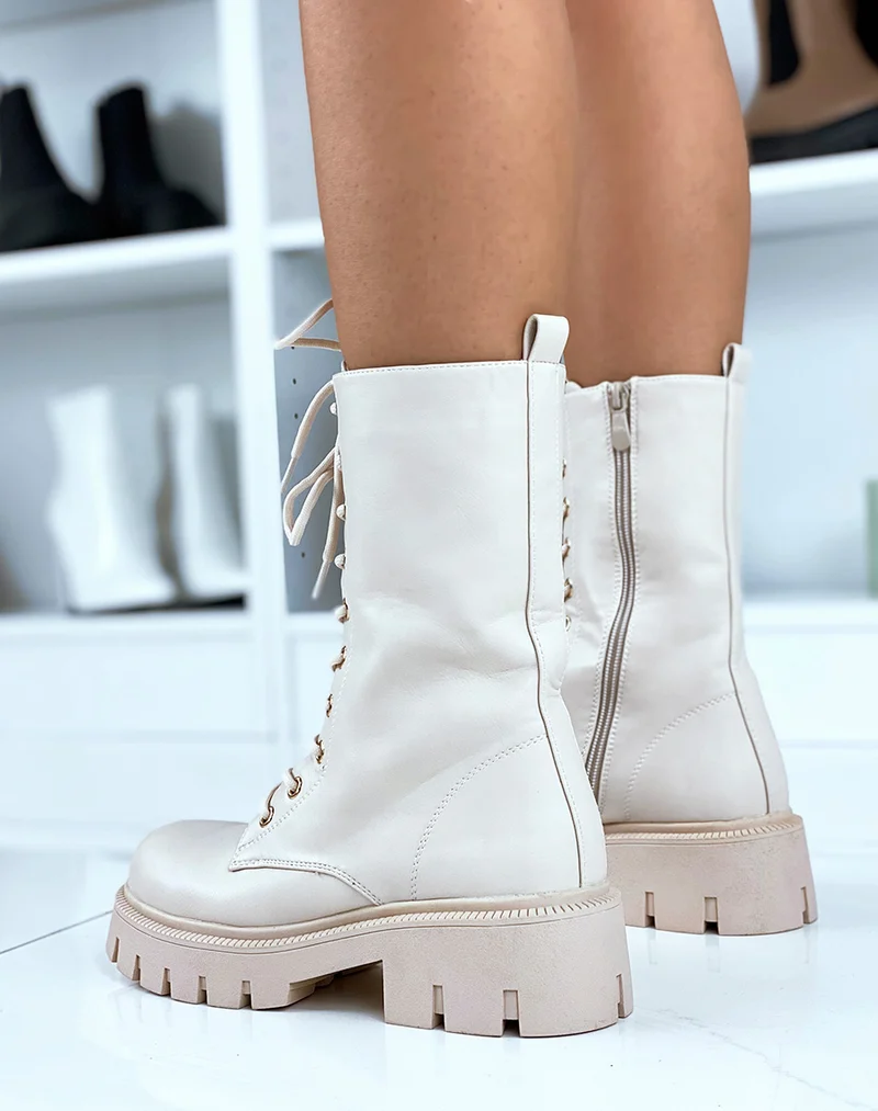 Bottines hautes beiges à plateforme épaisse
