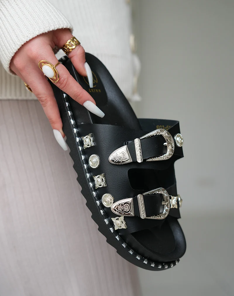 Mules Femme Noires Cloutées à Sangles Bijoux Argentées et Plateforme Crantée