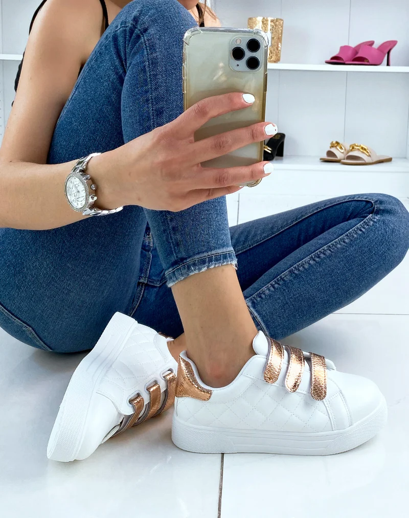 Baskets blanches à scratchs rosegold effet snake