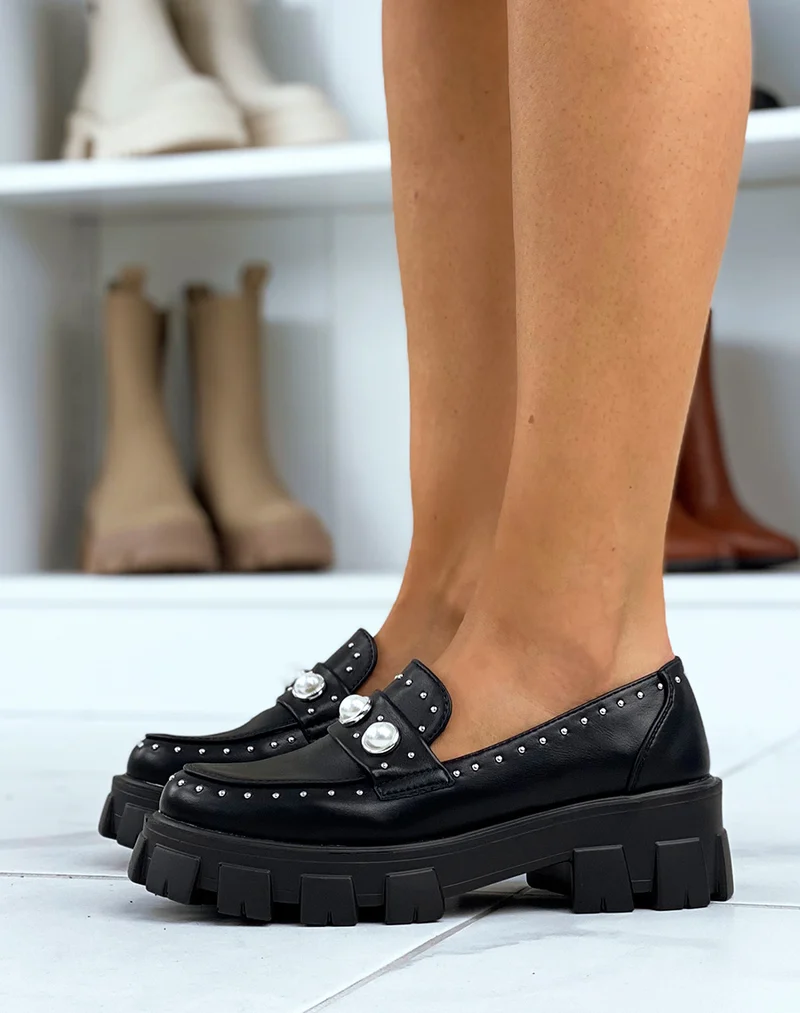 Mocassin noir perlé à grosse plateforme