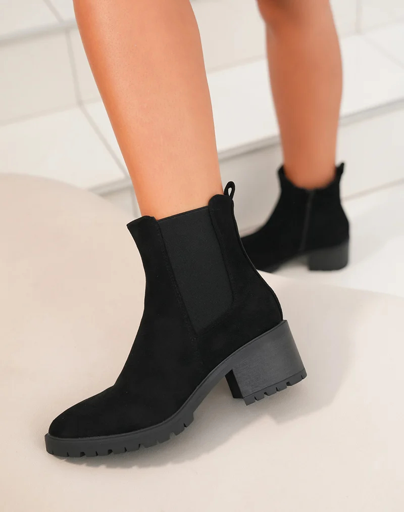 Bottines noires femme style chelsea en suédine