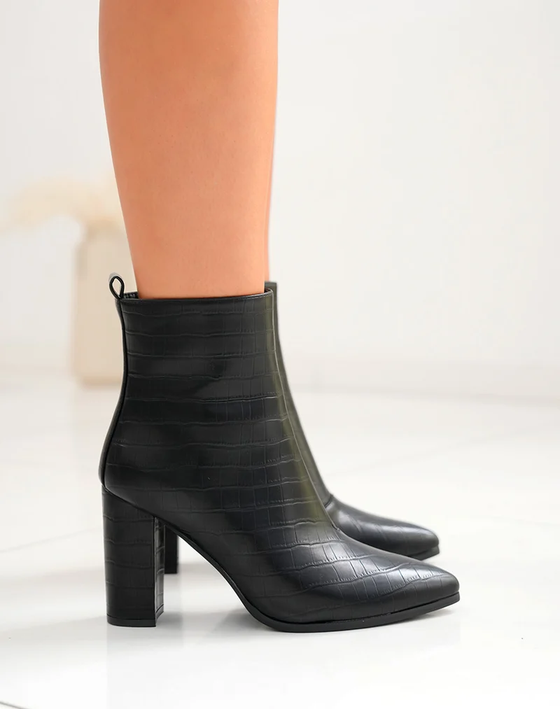 Bottines noires effet croco à bout pointu à talon