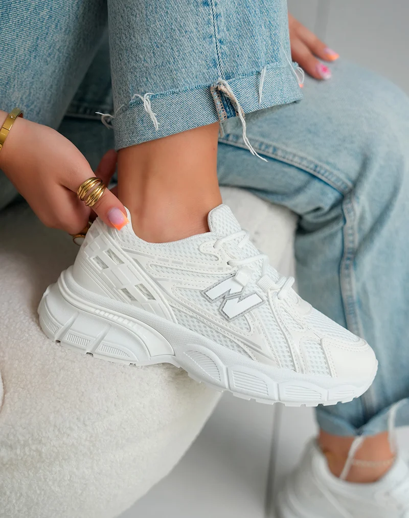 Baskets Femme Blanches et Gris Clair