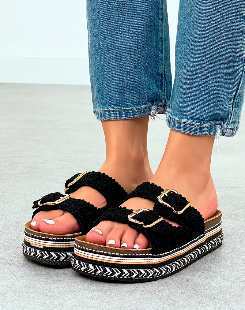 Mules Noires Brodées à Plateforme Aztèque – Tendance