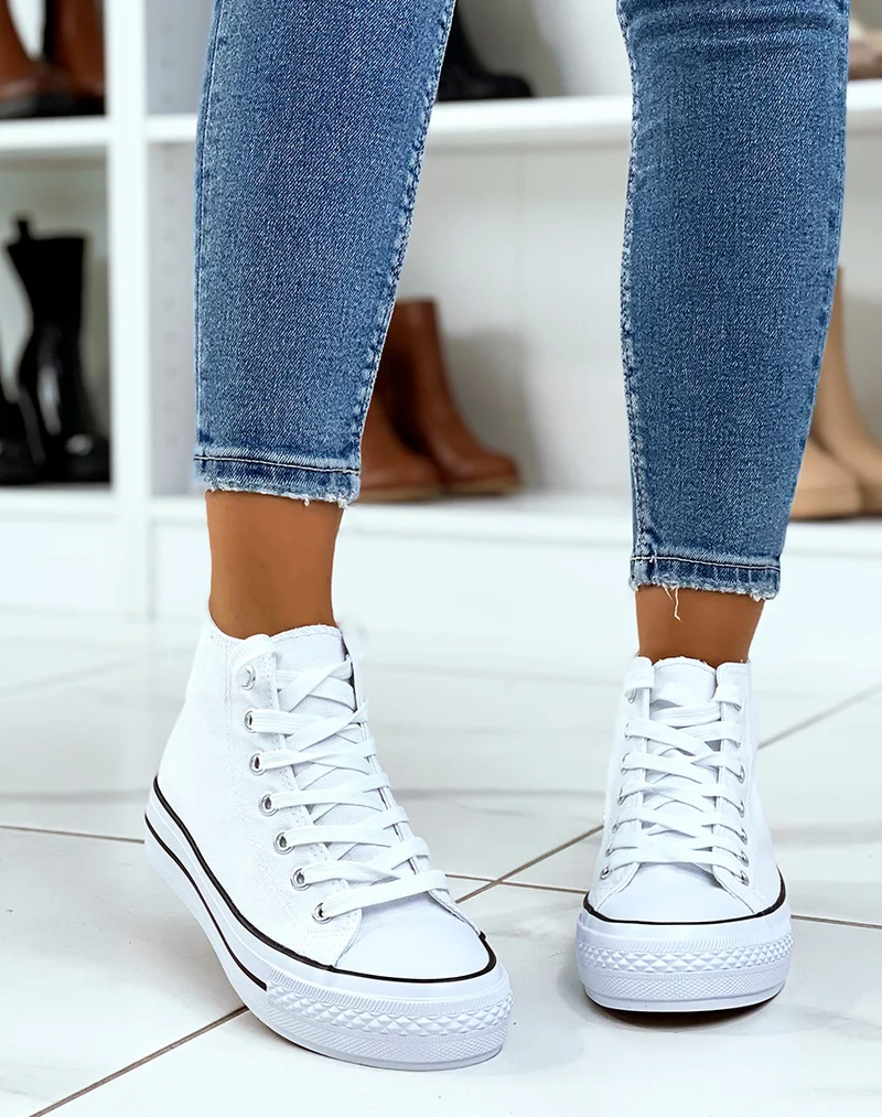 Baskets blanches en toile montantes