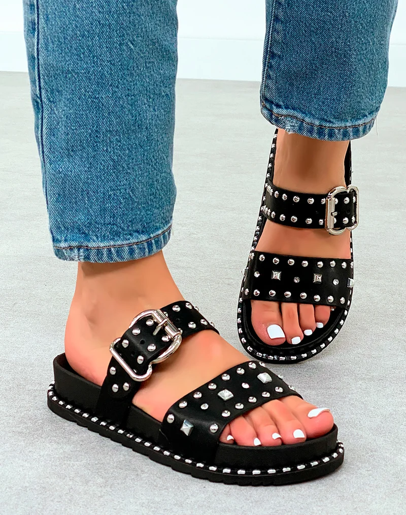 Sandales cloutées noires à boucles