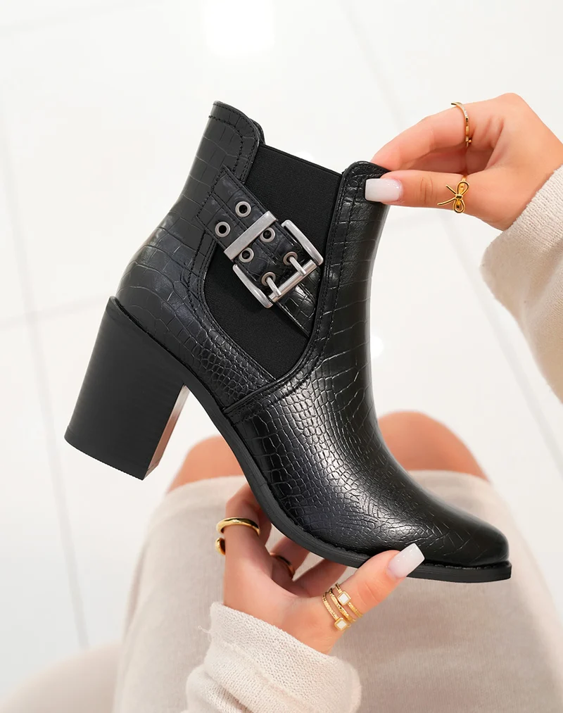 Bottines femme noires texturées avec talon et sangles argentées