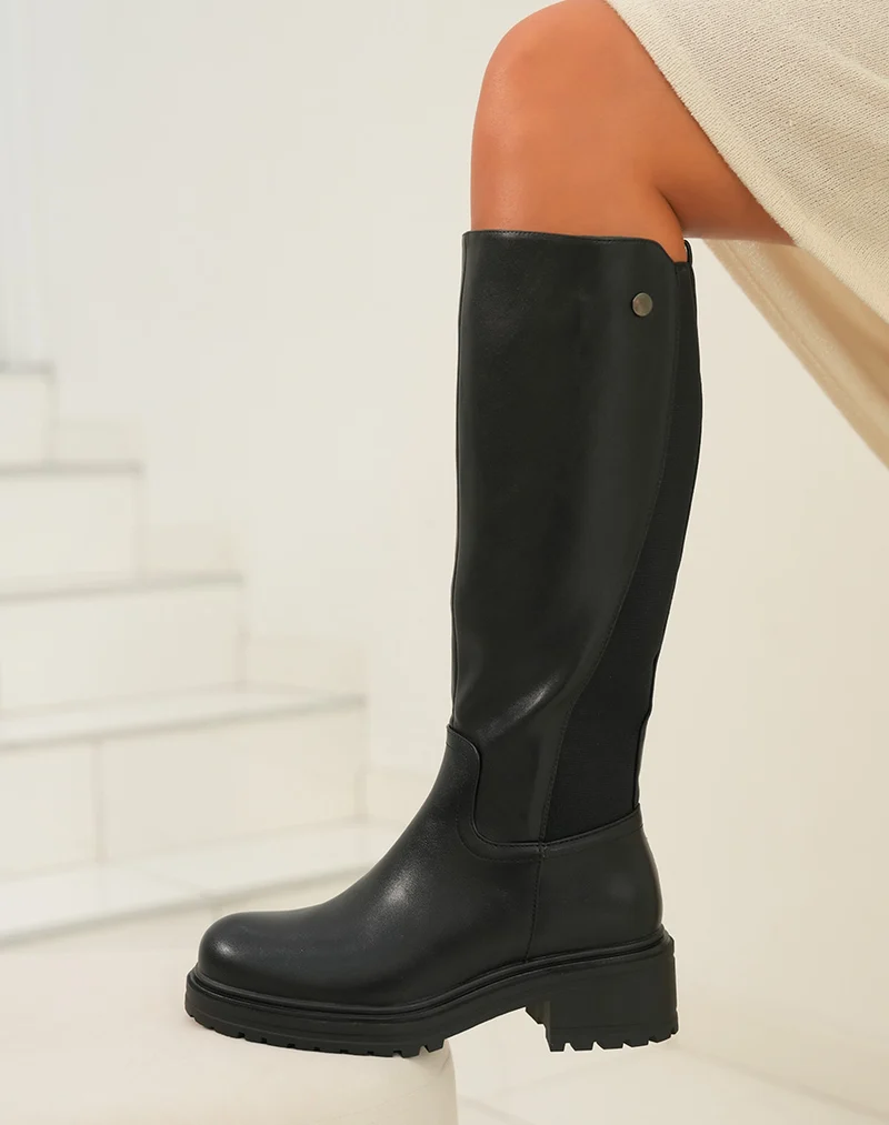 Bottes femme noires hautes à bout rond avec semelle crantée