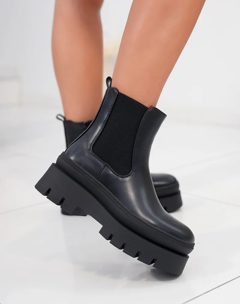 Bottines femme noires style Chelsea avec plateforme épaisse et semelle crantée