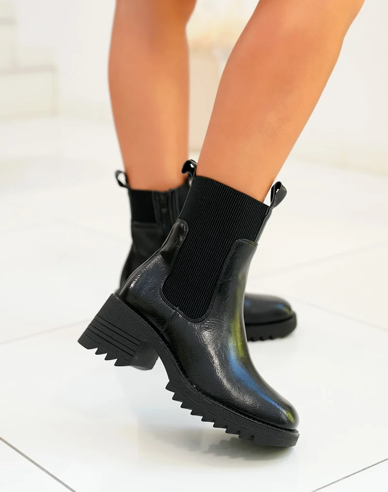 Bottines femme noires vernis effet chaussettes à semelle crantée