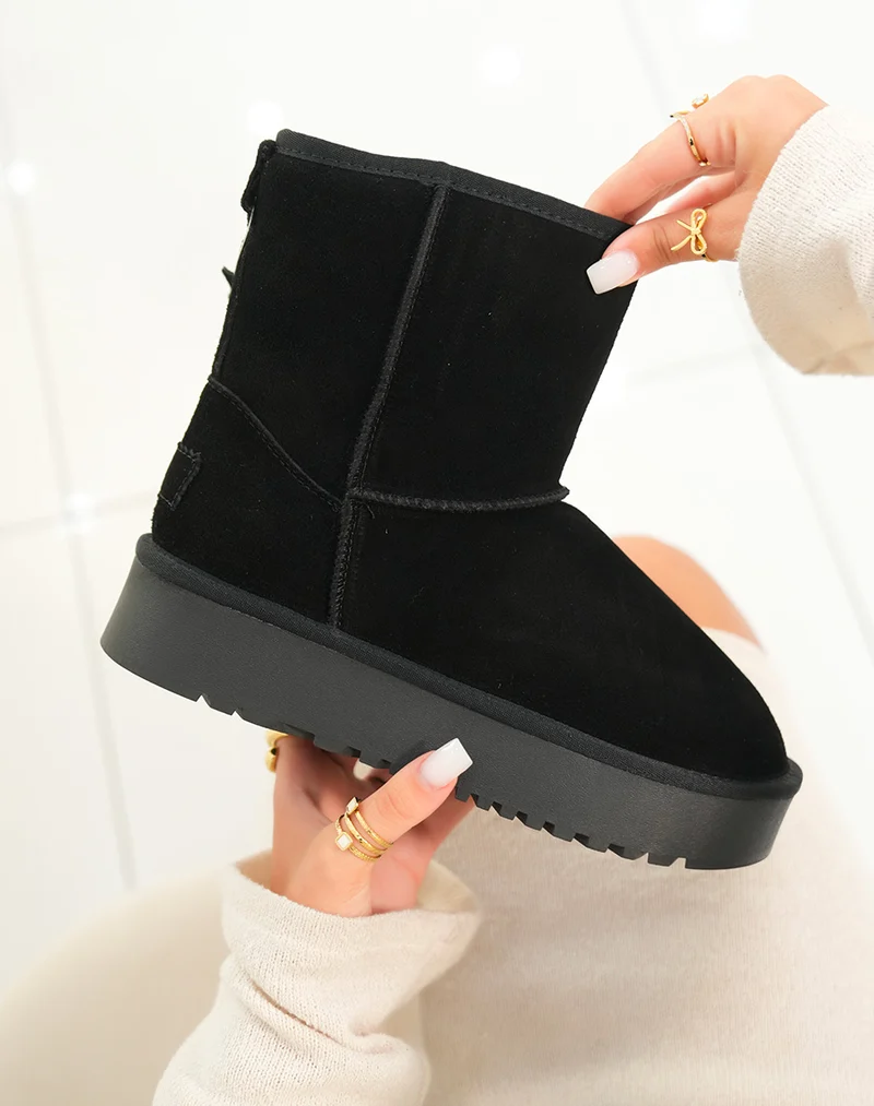 Bottines femme noires en cuir avec plateforme épaisse et intérieur fourré