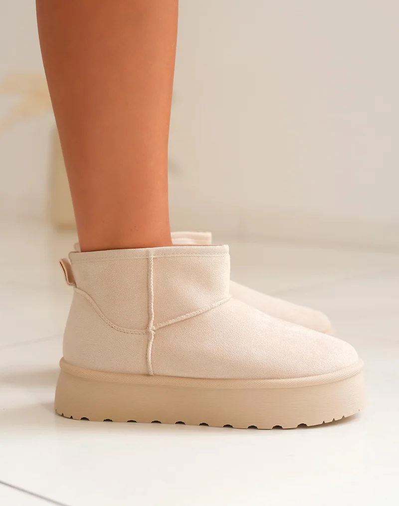 Bottines beiges à plateforme fourrées