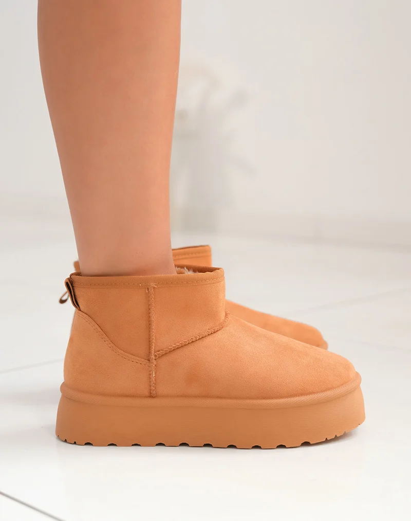 Bottines camel à plateforme fourrées