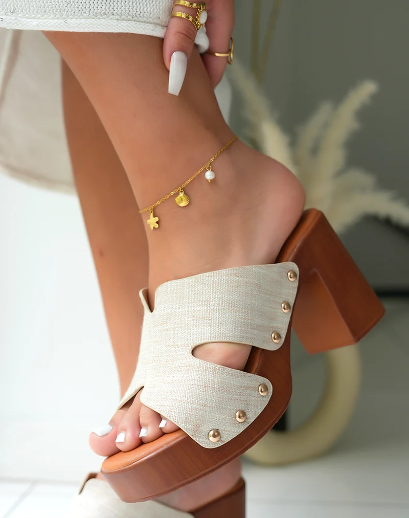 Mules sabots femme à bride en H en tissu beige clair et talons épais