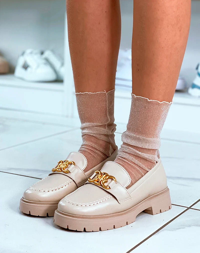 Mocassins beige à plateforme et à détail doré
