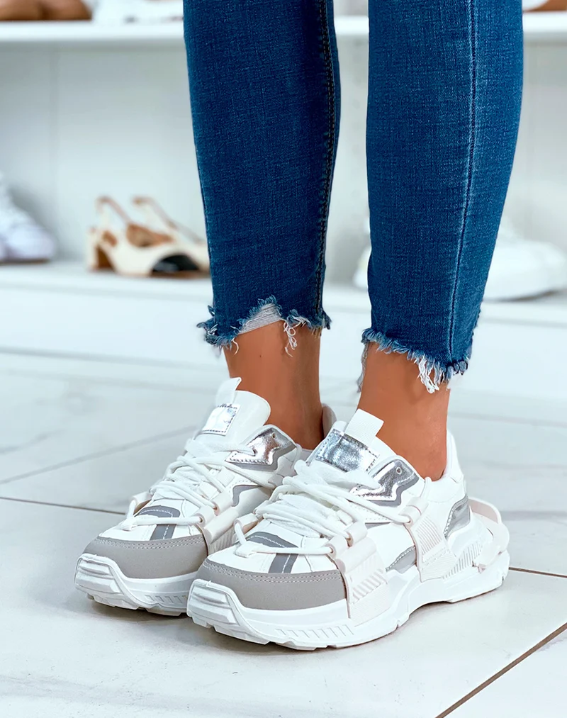 Baskets à empiècement blanches pour femmes