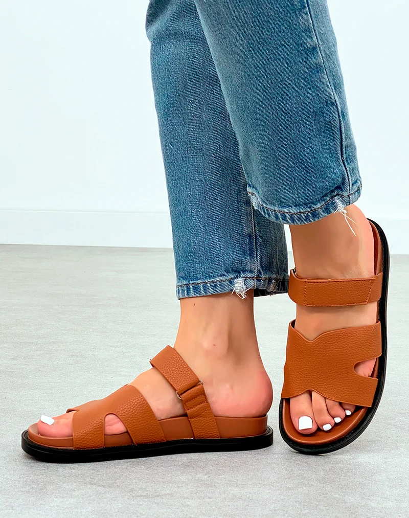 Mules Camel Grainées avec Bride Scratch – Glamour et Confortable