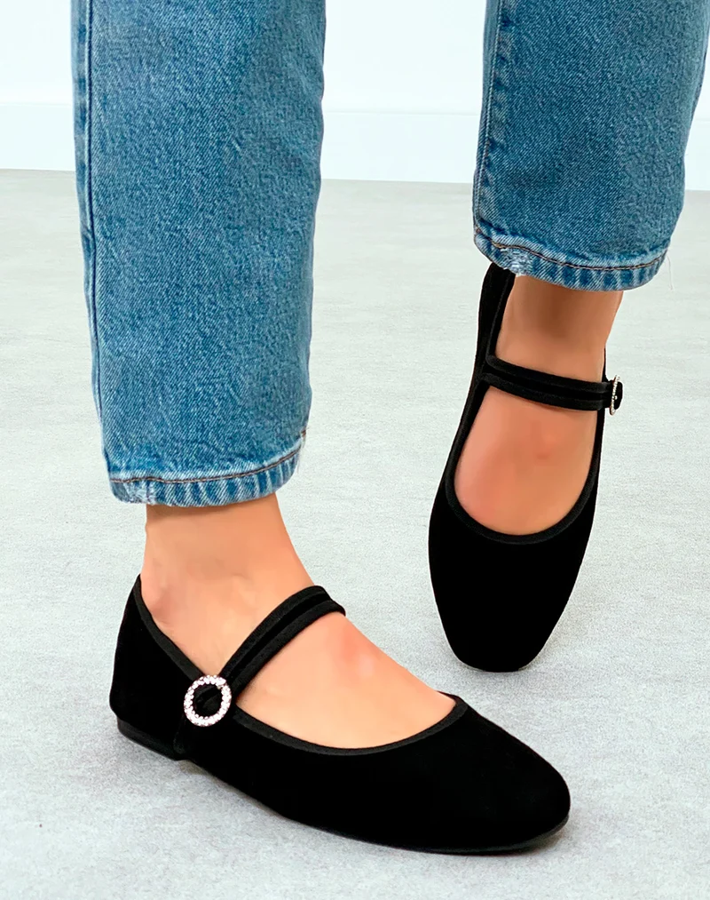 Ballerine femme noire chic en suédine avec détail strass argenté