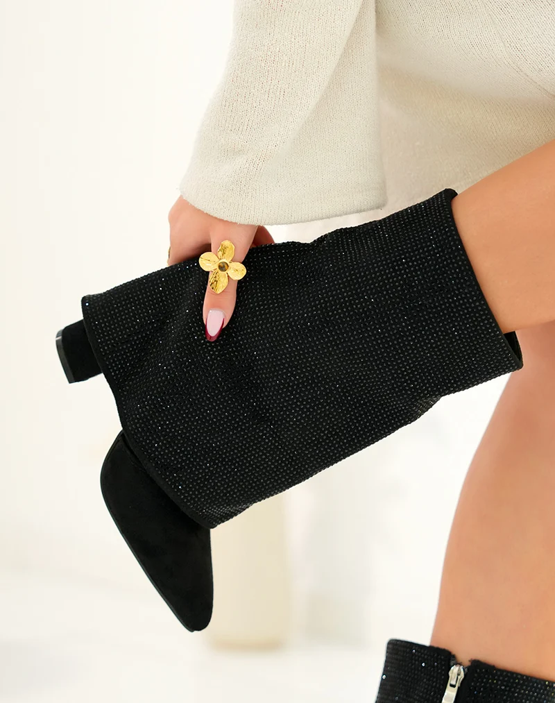 Bottines femme avec revers à strass et bout pointu en suédine