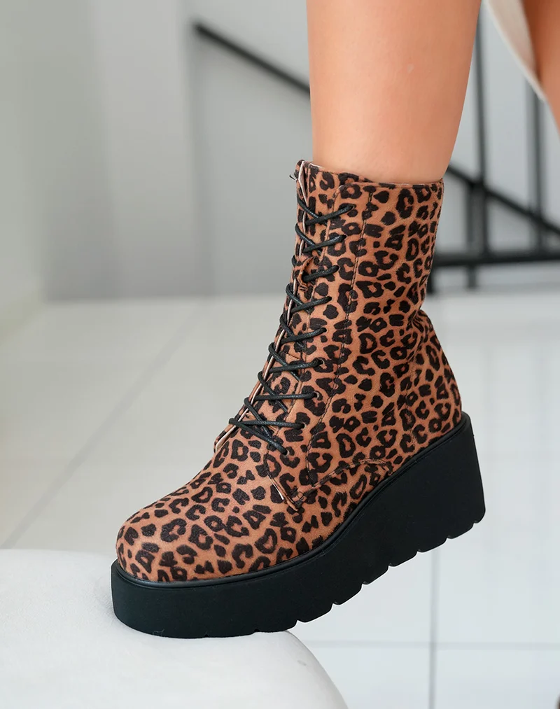 Bottines Femme Montantes en Suédine à Motif Léopard avec Talon Épais