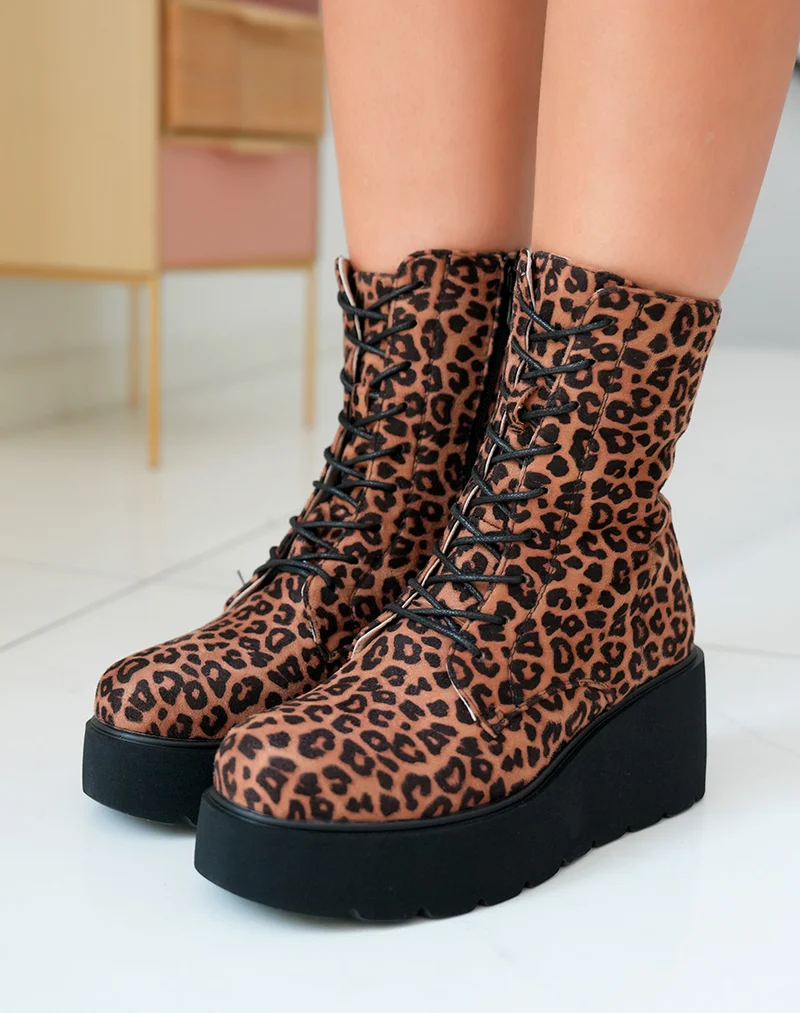 Bottines Femme Montantes en Suédine à Motif Léopard avec Talon Épais