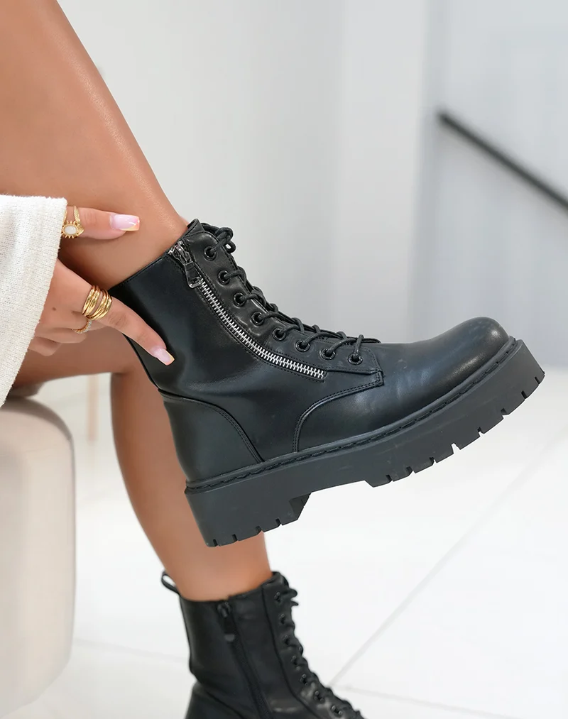 Bottines Femme En Similicuir Noires Montantes ? Lacet