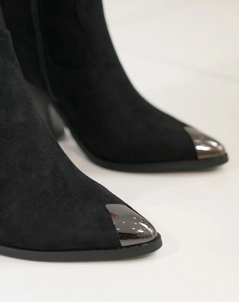 Bottes noires en suédine à talon style santiags pour femmes