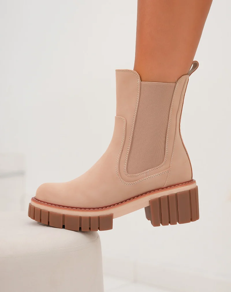 Bottines beige foncé à semelle marron et liseré camel