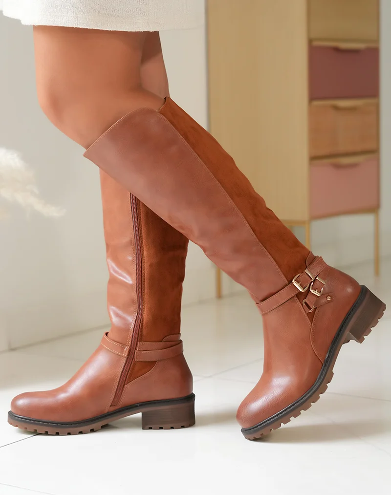 Bottes Bi-Matière Camel : Le Chic à Votre Portée