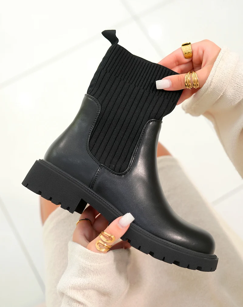 Bottines chelsea bicolores effet chaussette - L'élégance au pied pour chaque femme