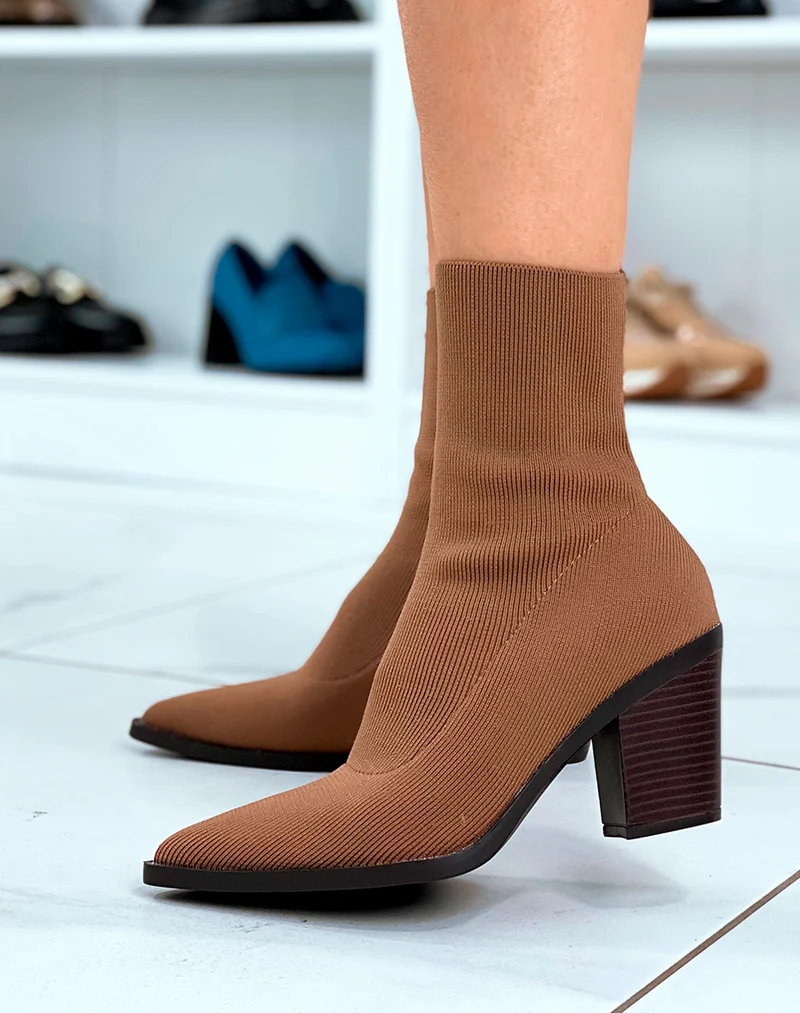 Bottines femme camel: Élégance effet chaussette