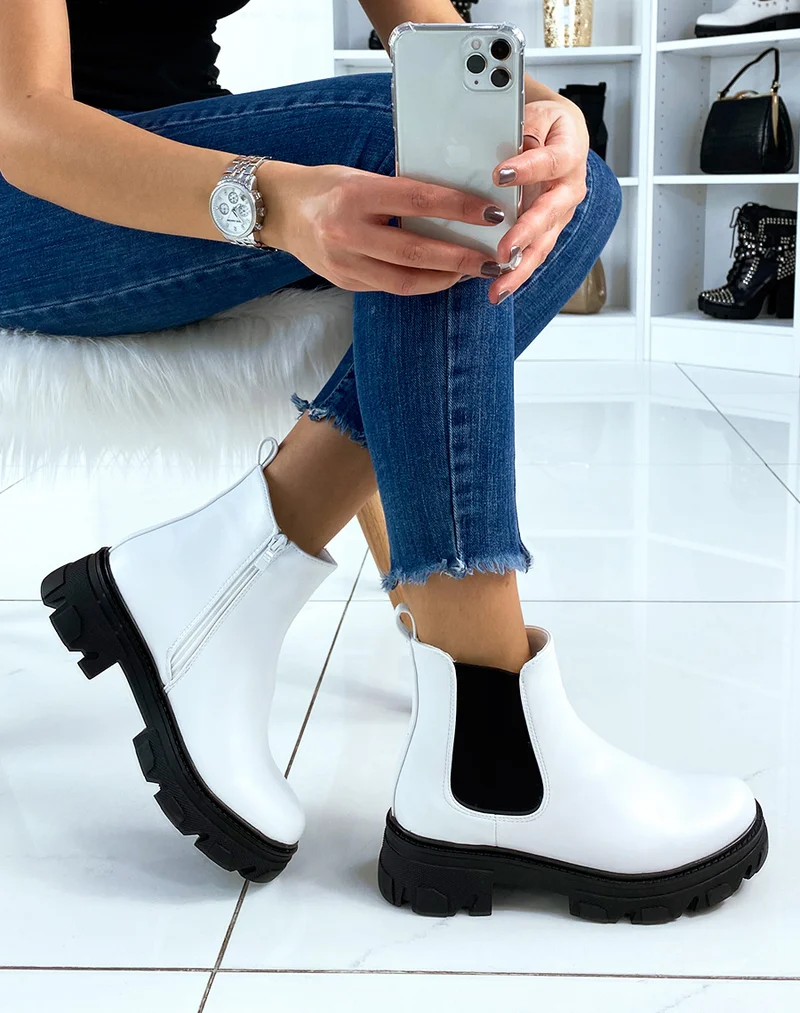 Chelsea boots blanches en similicuir