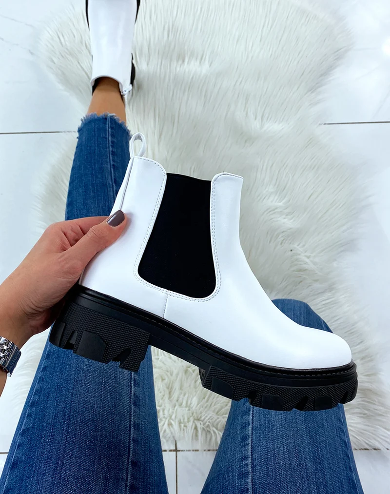 Chelsea boots blanches en similicuir