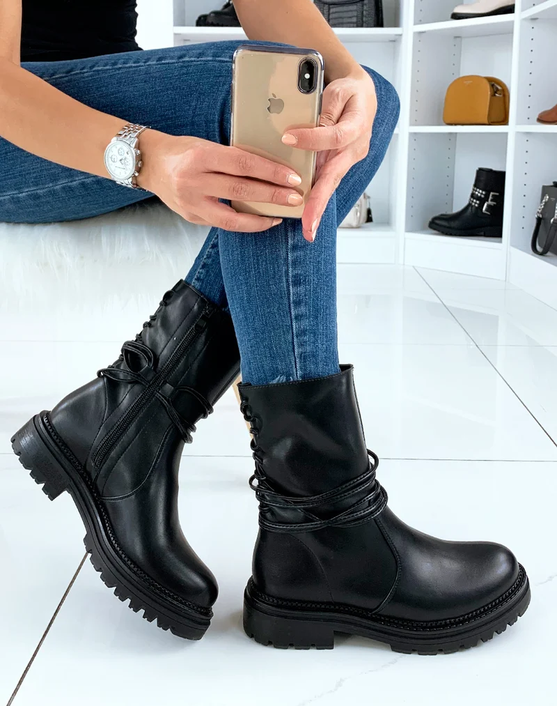 Bottines hautes à lacets entremêlés noires