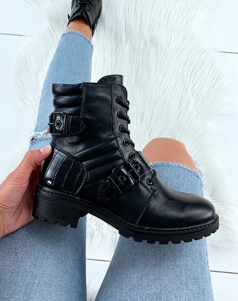 Bottines noires matelassé avec lanières effet croco